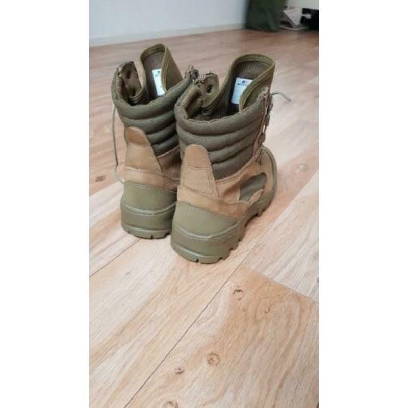 Belleville Combat Hiker leger kisten