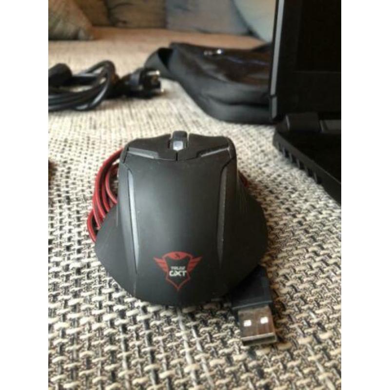BTO GAMING LAPTOP 17Inch 16GB DDR4 500 SSD