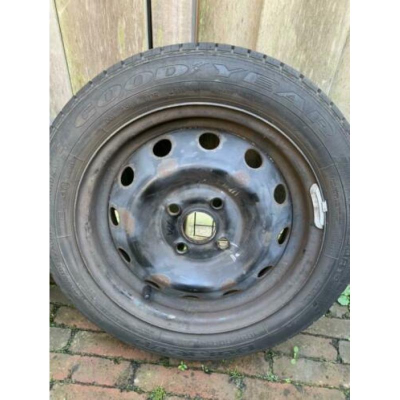 Zomerbanden Kia Picanto incl stalen velgen Goodyear