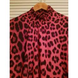 Z.G.A.N panterprint roze blouse/top met elastische kol