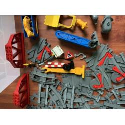 Veel duplo trein, dieren etc in 1 koop