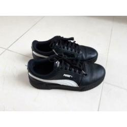 Puma sneakers maat 39 zwart