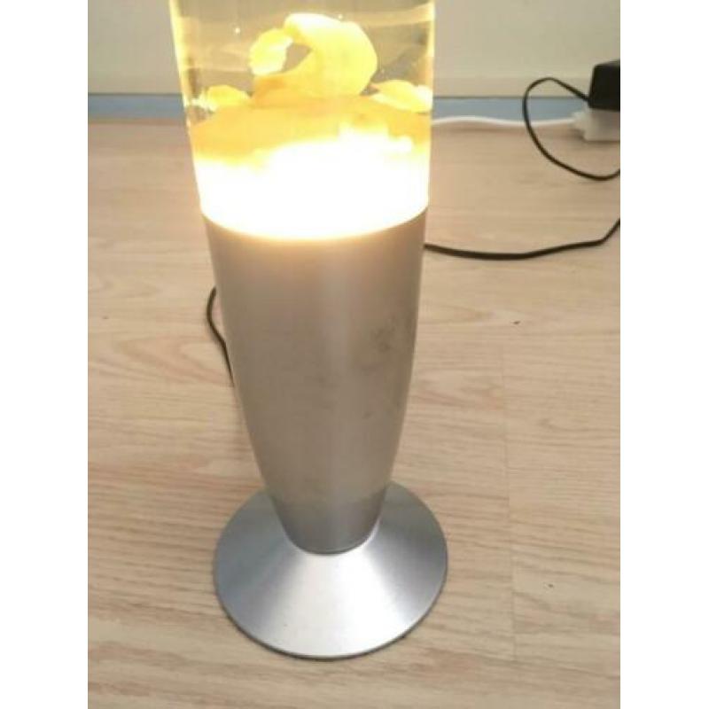 Lavalamp Groen met Rode Gloed