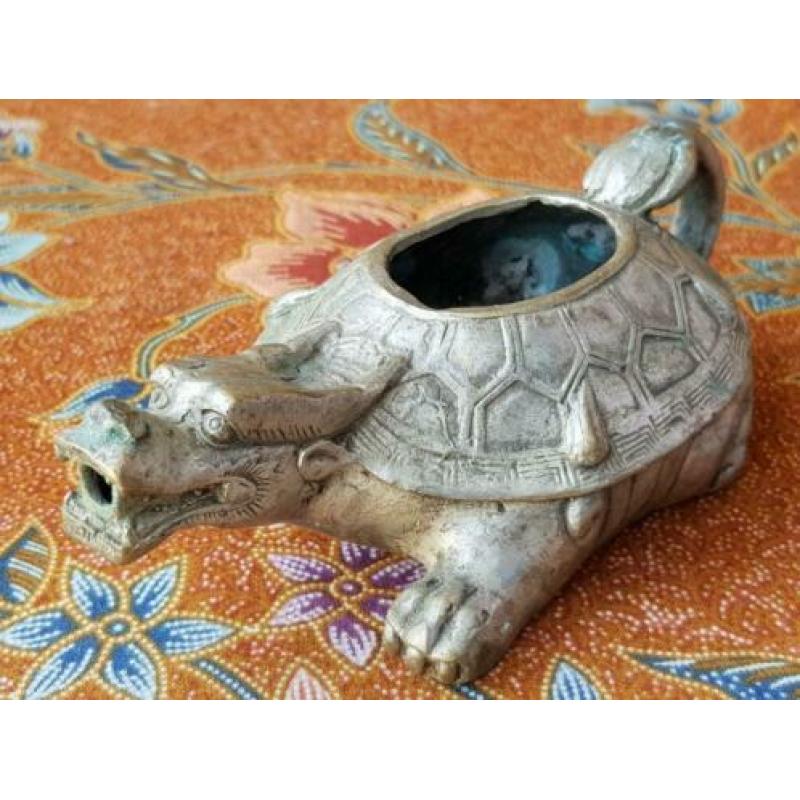 Oude Chinese wierookpot van brons draak schildpad 13,3 cm.