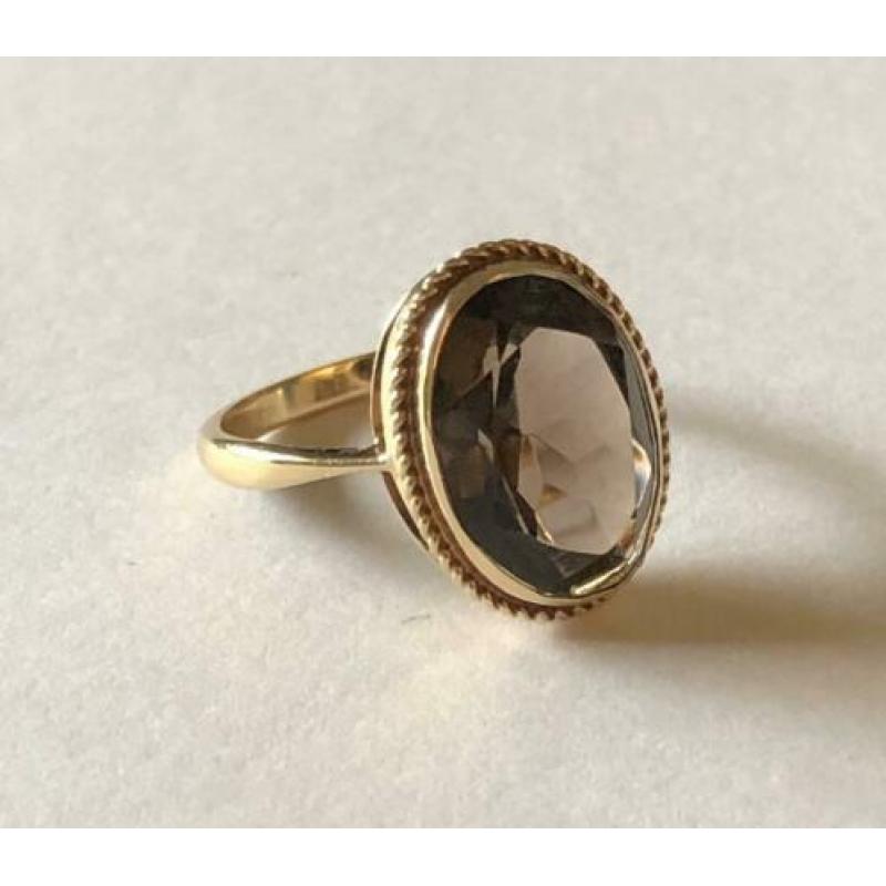 9 karaat gouden ring rookkwarts maat 16,5