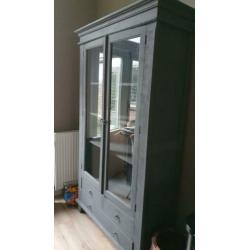 Bufferkast vitrinekast hout