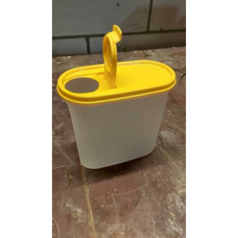 Tupperware kaasdoos plus schenk beker