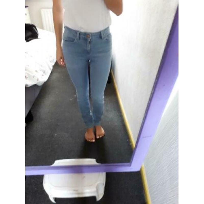 Broek van Asos, nieuw, maat 25x32, 96 cm lang