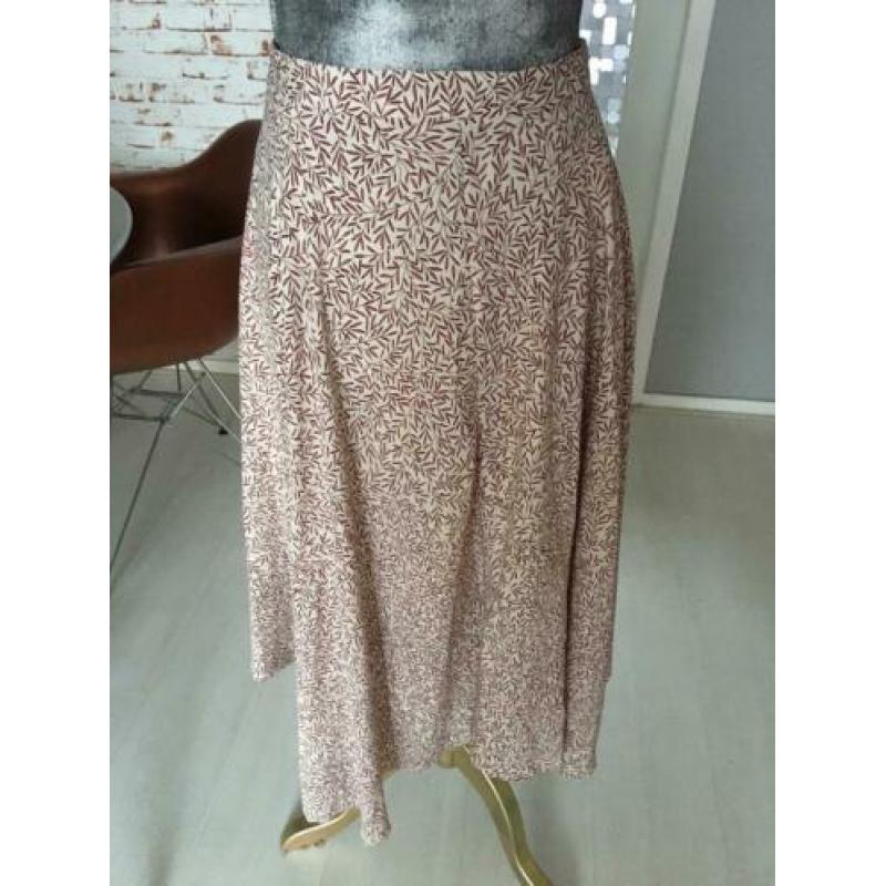 Rood/beige lange rok van H&M maat 40
