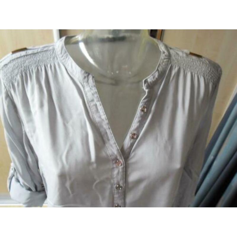 Blouse mt 44 nieuw