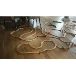 Houten trein rails / baan