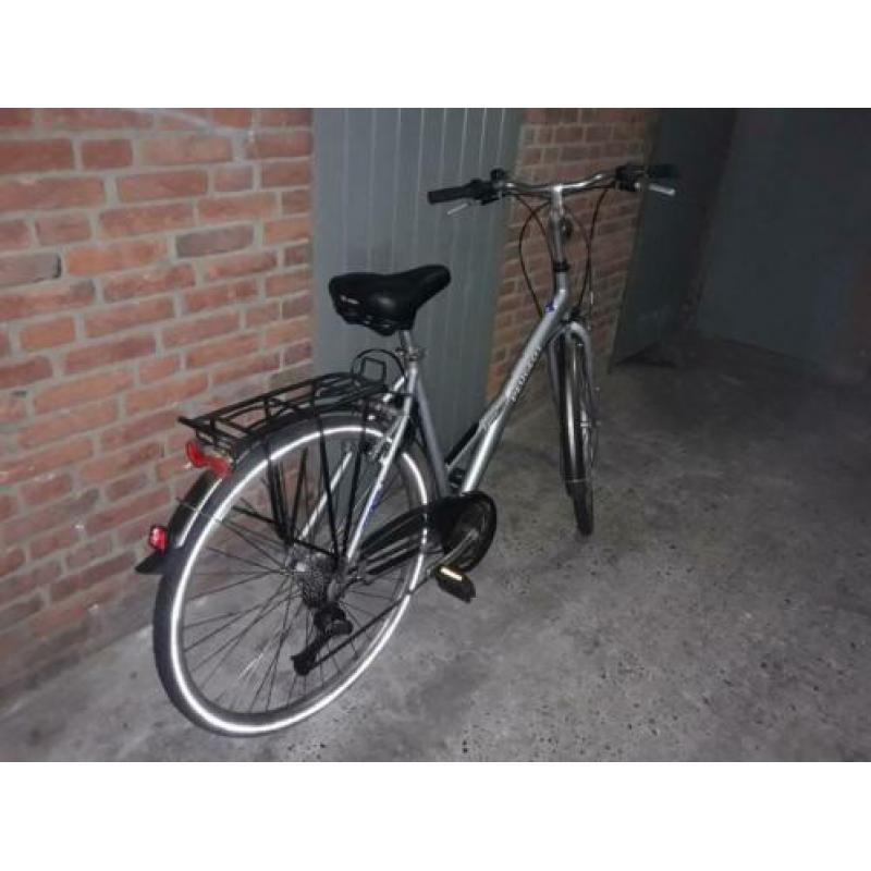 Peugeot Lyon  dames fiets met 7x3 versnellingen