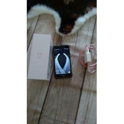 Huawei P8 lite