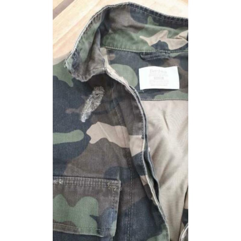 Jasje mt xs van bershka