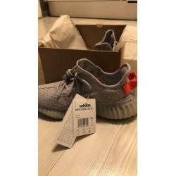 Yeezy boost 350 V2 maat 40