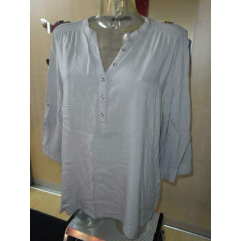 Blouse mt 44 nieuw