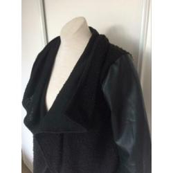 Zwart vest ICHI mt xs s lederlook mouwen