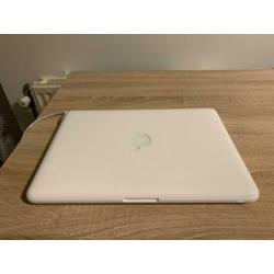 MacBook 13-inch Mid 2010 wit unibody