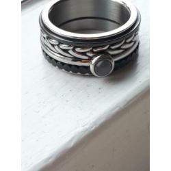 IXXXI ringen maat 19,5 met bewaardoos