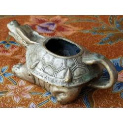Oude Chinese wierookpot van brons draak schildpad 13,3 cm.