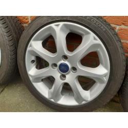 Ford fiesta 16 inch velgen 4x108 zomerbanden 195 45 16