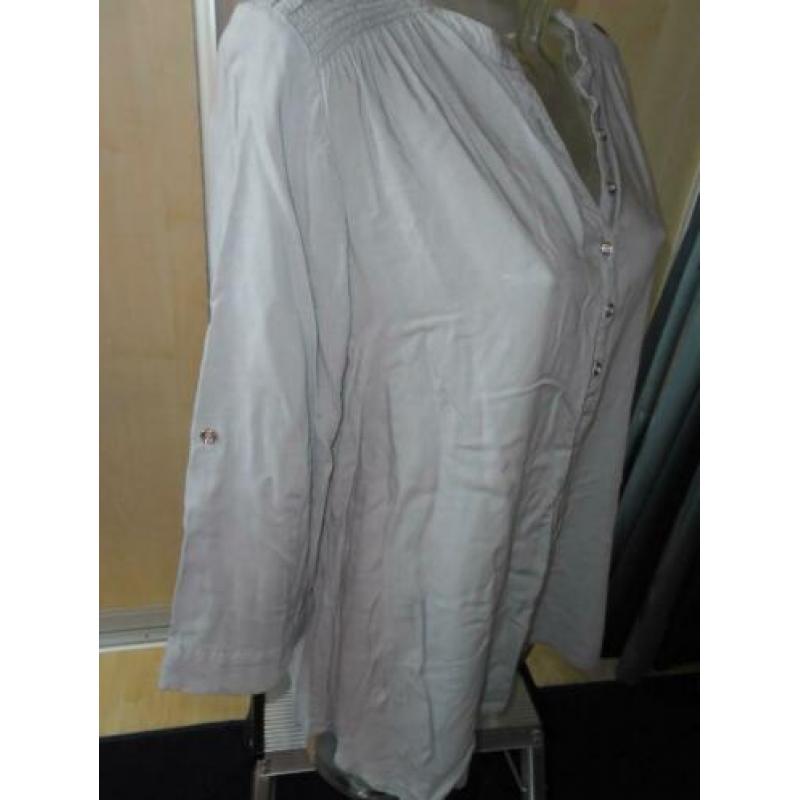 Blouse mt 44 nieuw