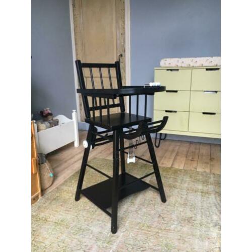 Combelle zwarte kinderstoel
