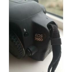 Nette Canon eos 700D te koop