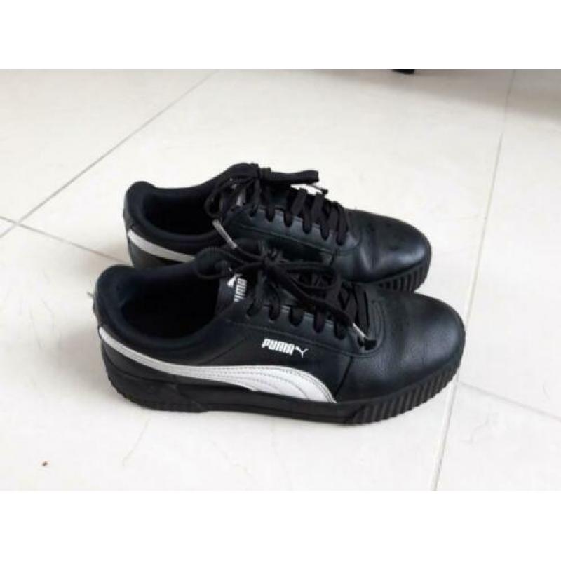 Puma sneakers maat 39 zwart