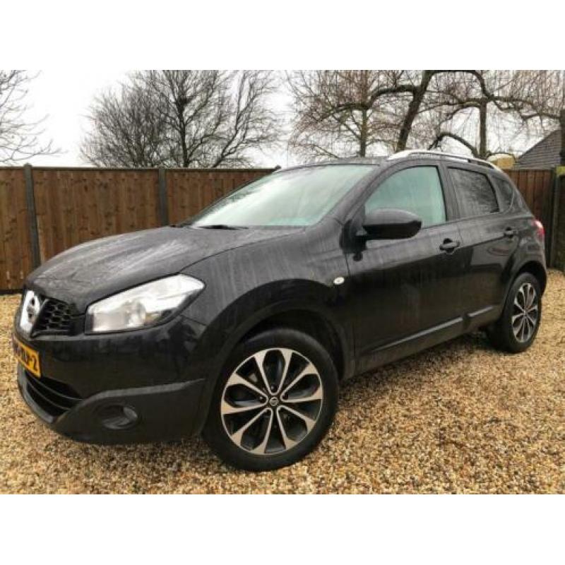 Nissan Qashqai 1.6 Connect Edition Panorama & Navi