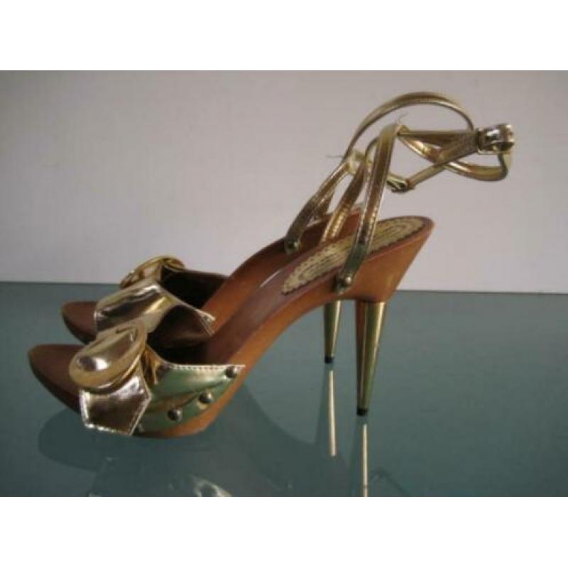 GRATIS VERZENDEN | SEXY gouden sandalen 40