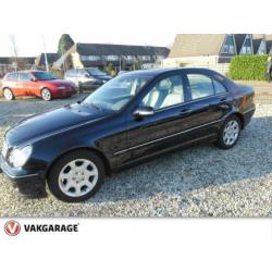 Mercedes-Benz C-klasse 200 CDI Elegance nette auto, trekhaak