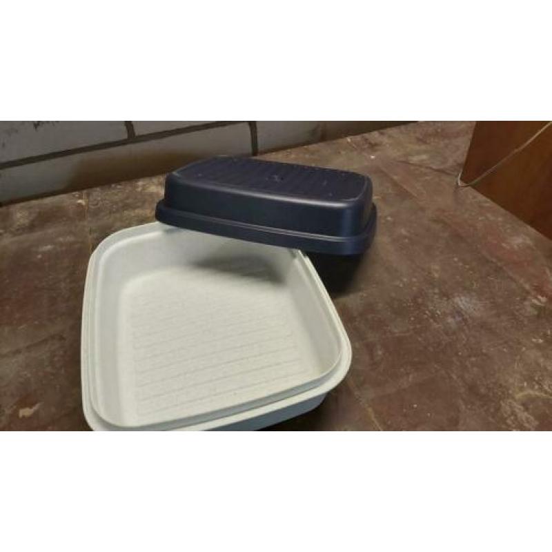 Tupperware kaasdoos plus schenk beker