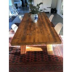 Massief houten eettafel