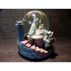 Snowglobe Lady and the Tramp