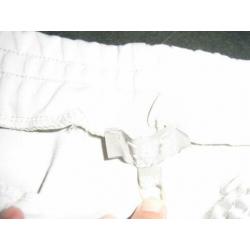 licht grijze rok/skirt C&S mt S/M of 36/38 zwarte bies opzij