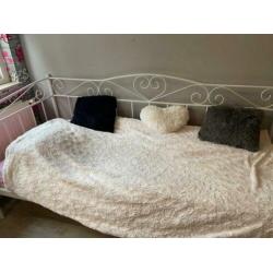 Bed Sofabed Bedbank 90x200 voor een meisje
