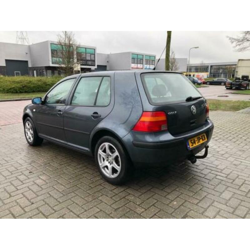 Volkswagen Golf 5 Deurs airco APK: 13-08-2020 1.6-16V Comfor