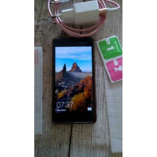 Huawei P8 lite