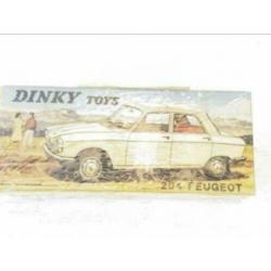 Dinky Toys Peugeot 204 Berline 1:43 Kleur Rood Nieuw