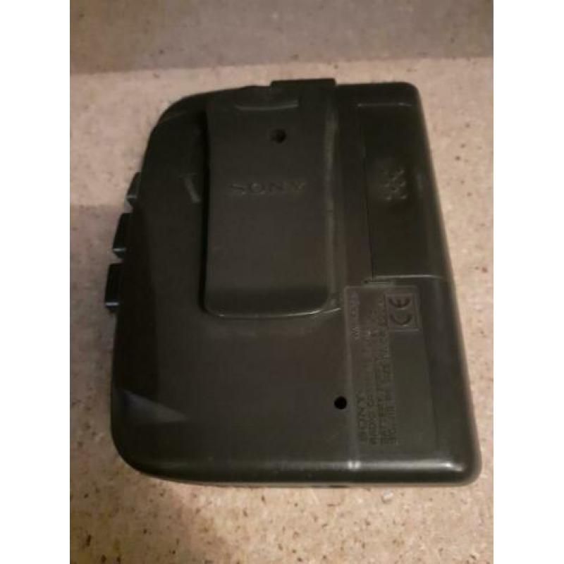 sony walkman wm-fx121