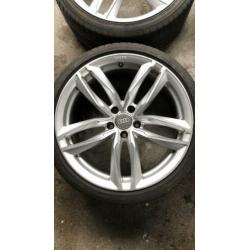 19inch Audi RS6 velgen met banden.