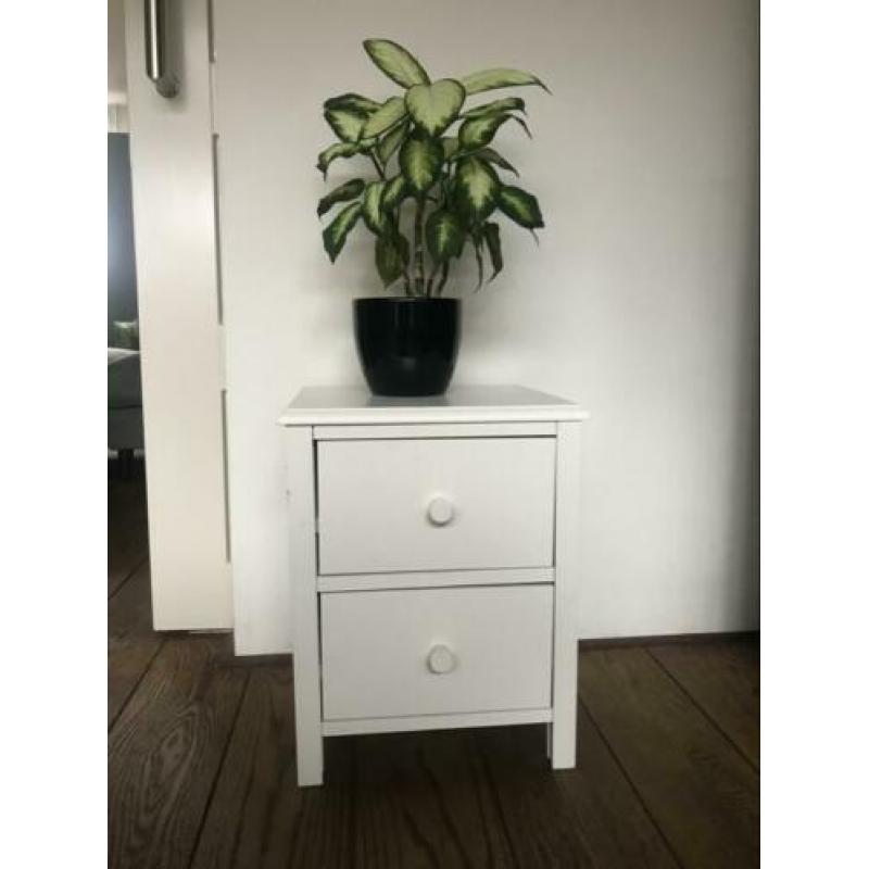 Nachtkastje wit