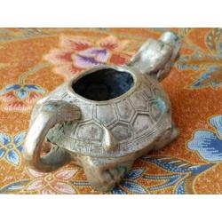 Oude Chinese wierookpot van brons draak schildpad 13,3 cm.