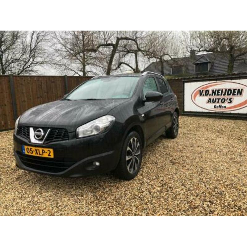 Nissan Qashqai 1.6 Connect Edition Panorama & Navi