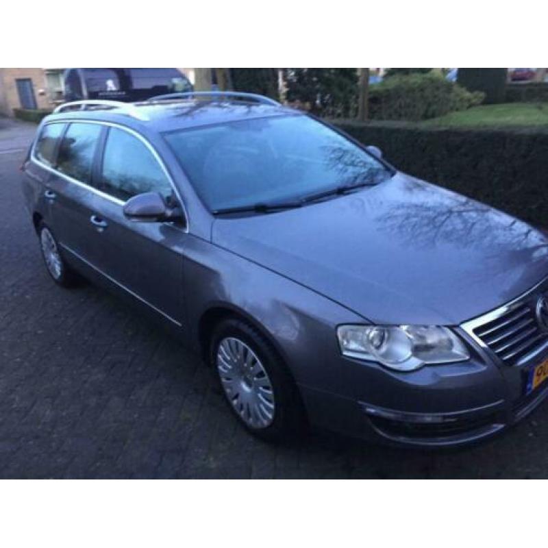 Volkswagen Passat 2.0 TDI 103KW Variant 2006 Grijs