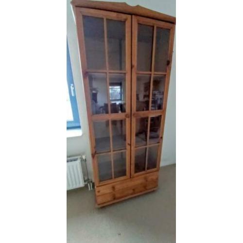 Vitrine kast, buffet kasten, salontafel, bank, fauteuils