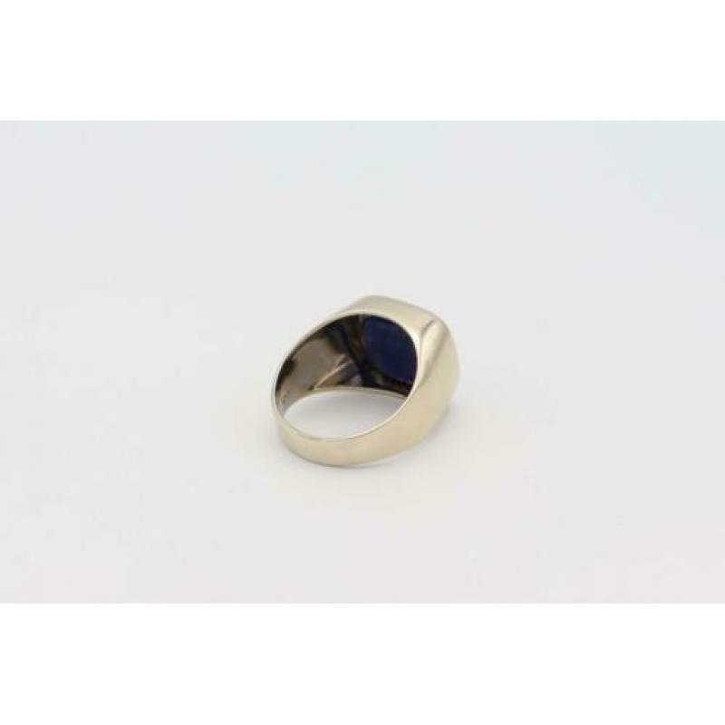 14 Krt. Gouden herenring met lapis lazuli en 24 x diamanten.