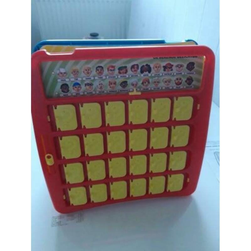 Spel: Wie is het?