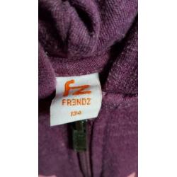 Paarse onesie maat 134